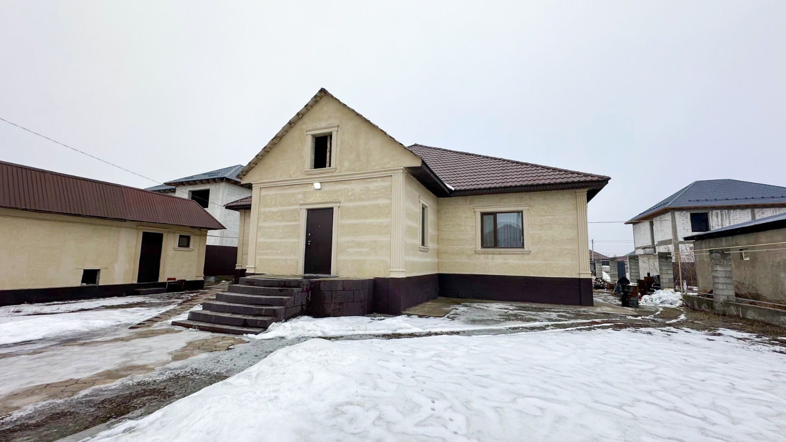 5-комнантный квартира, 247.8 м²,Жастар за 68 000 000