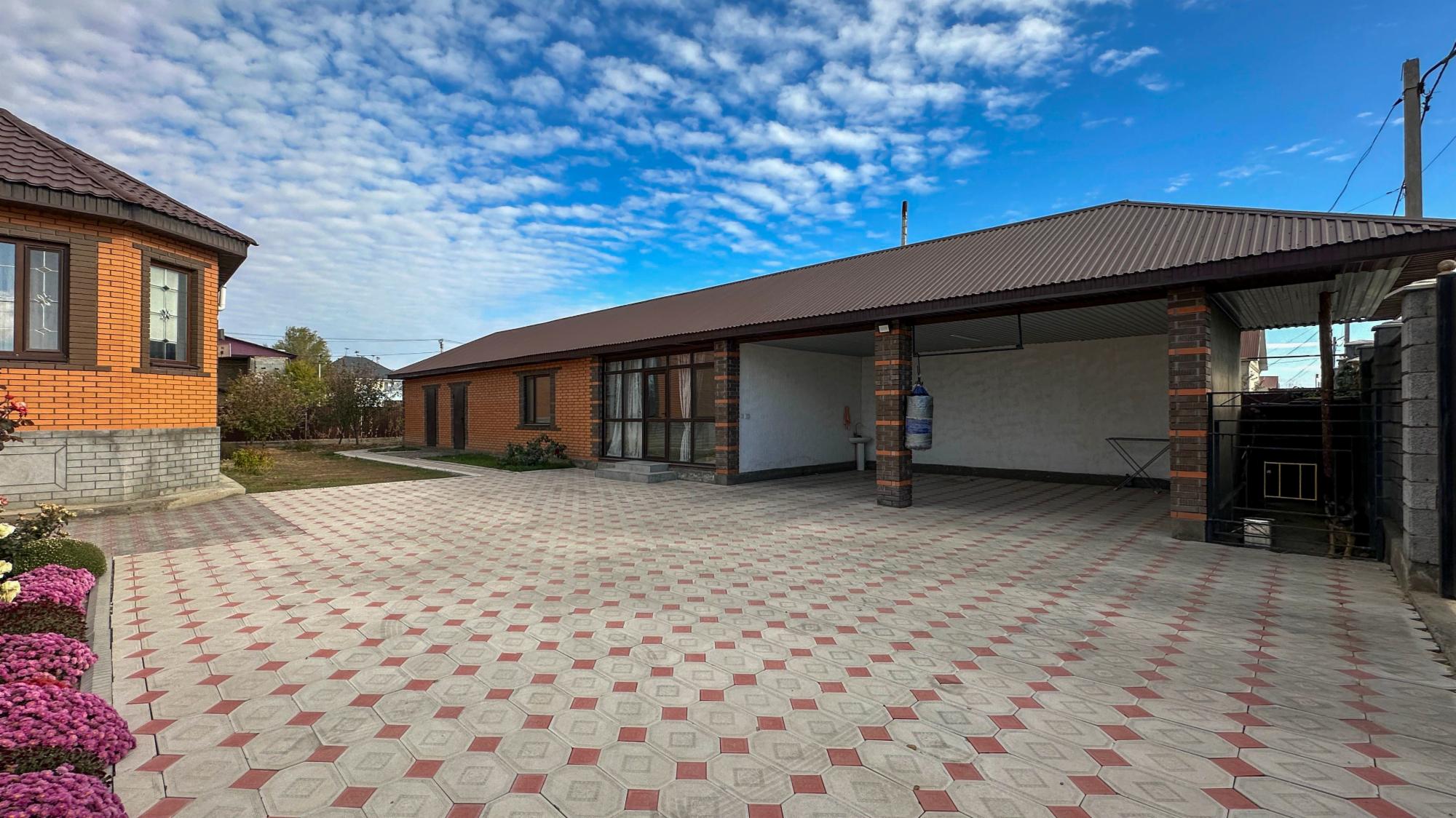 5-комнантный квартира, 180.0 м²,Жастар за 64 000 000