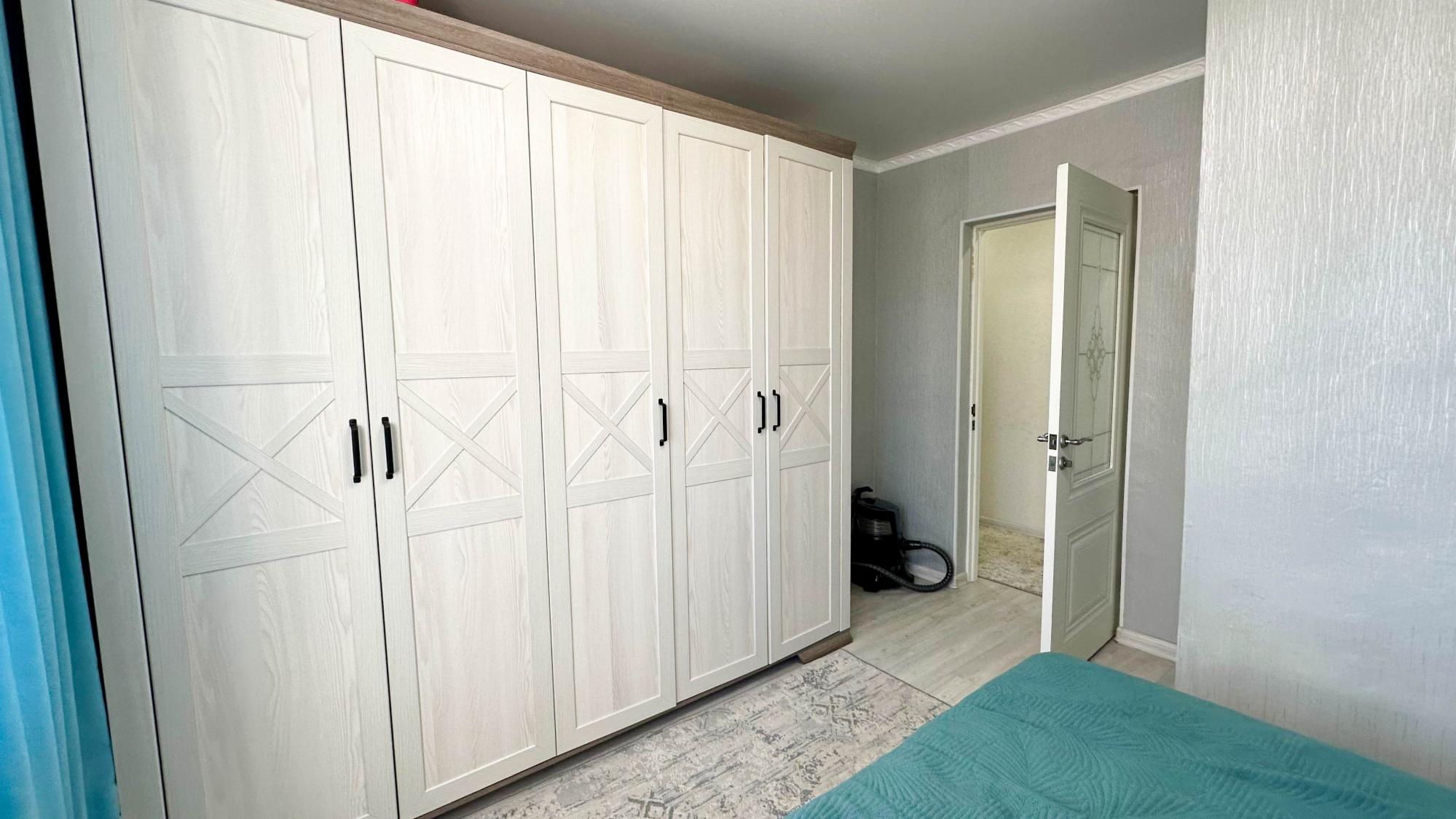 4-комнантная квартира, 77.0 м²,Чайковского за 27 000 000