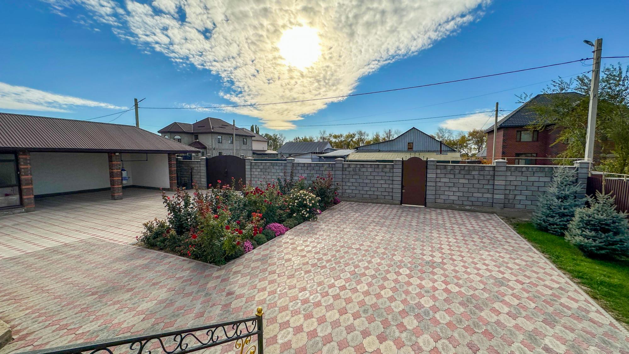 5-комнантный квартира, 180.0 м²,Жастар за 64 000 000