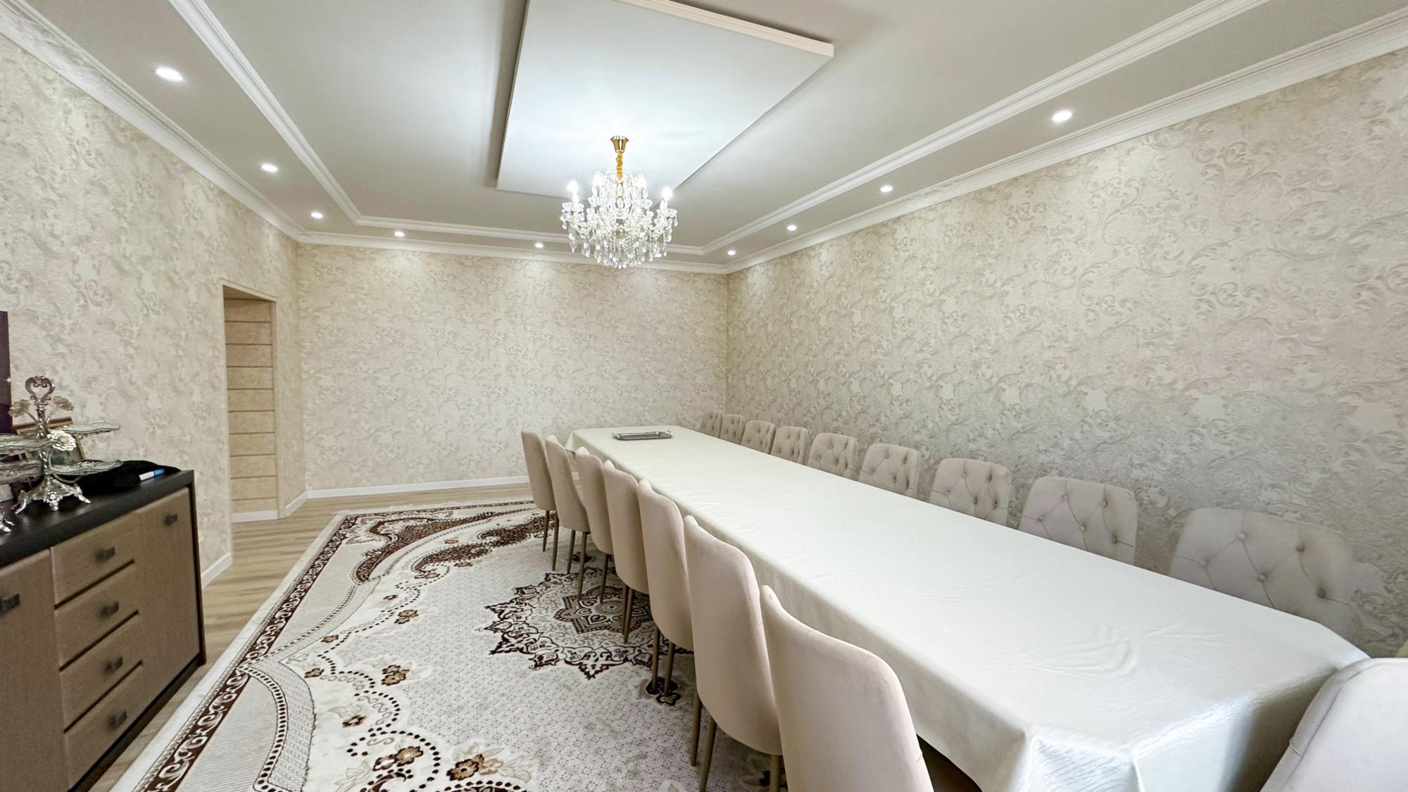 5-комнантный квартира, 180.0 м²,Жастар за 64 000 000