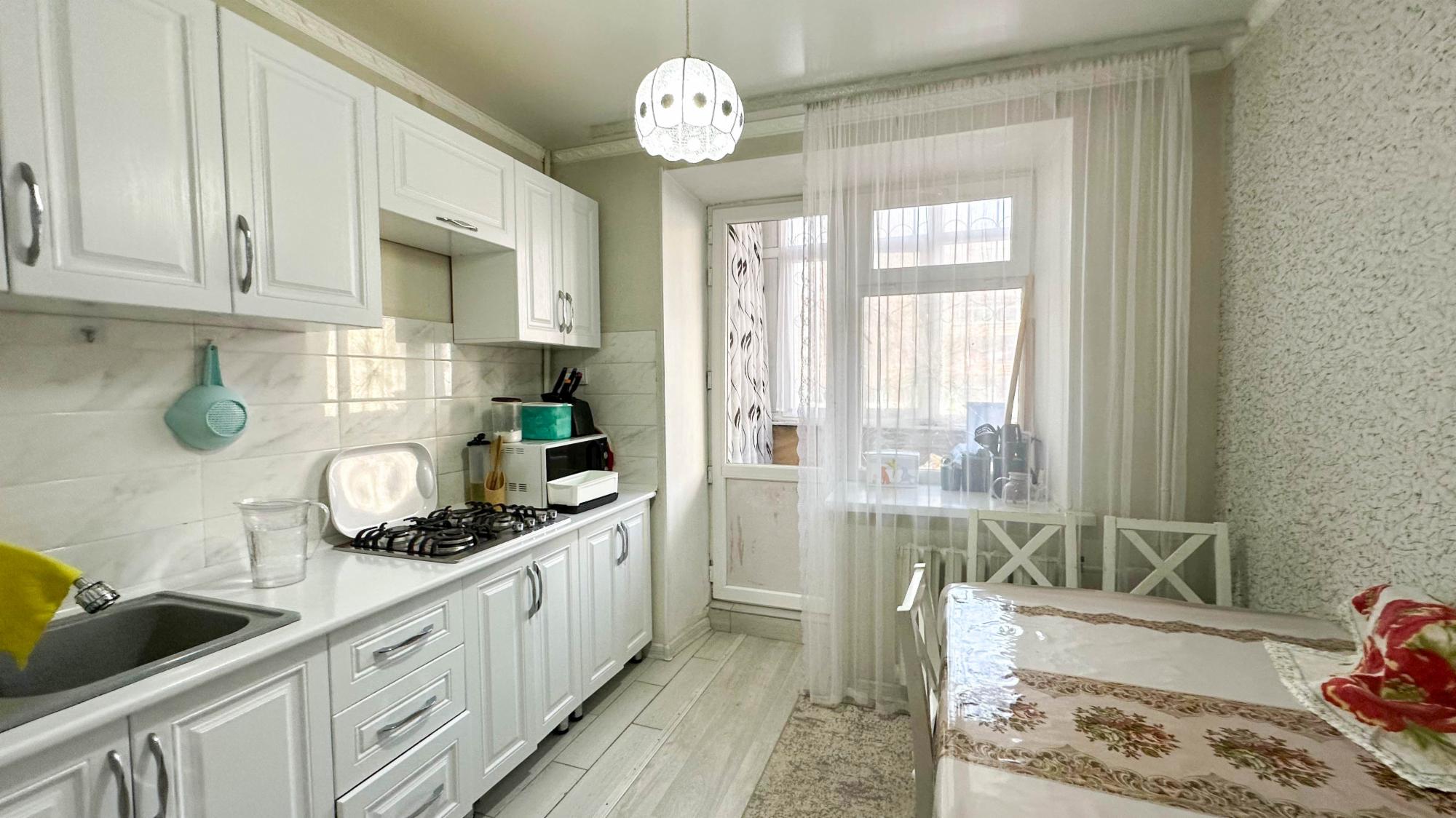 4-комнантная квартира, 77.0 м²,Чайковского за 27 000 000