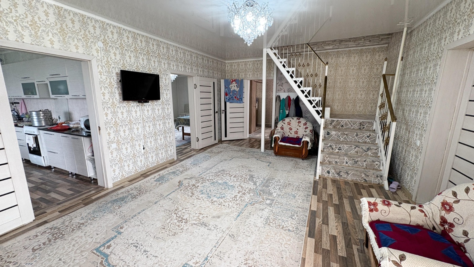 7-комнантный квартира, 248.4 м²,Ынтымак за 33 000 000