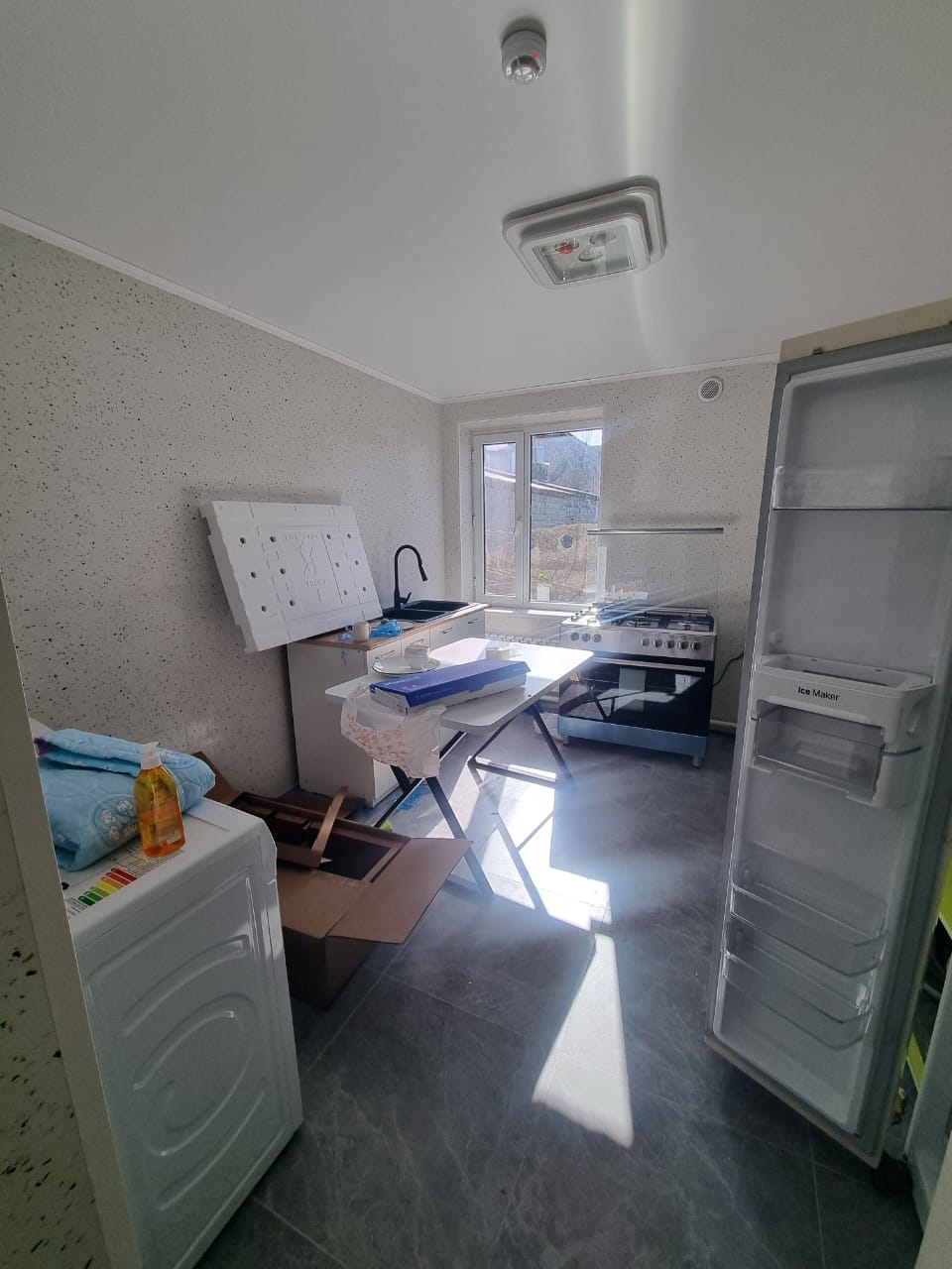 10-комнантный квартира, 50.0 м²,Жабаева за 2 000 000