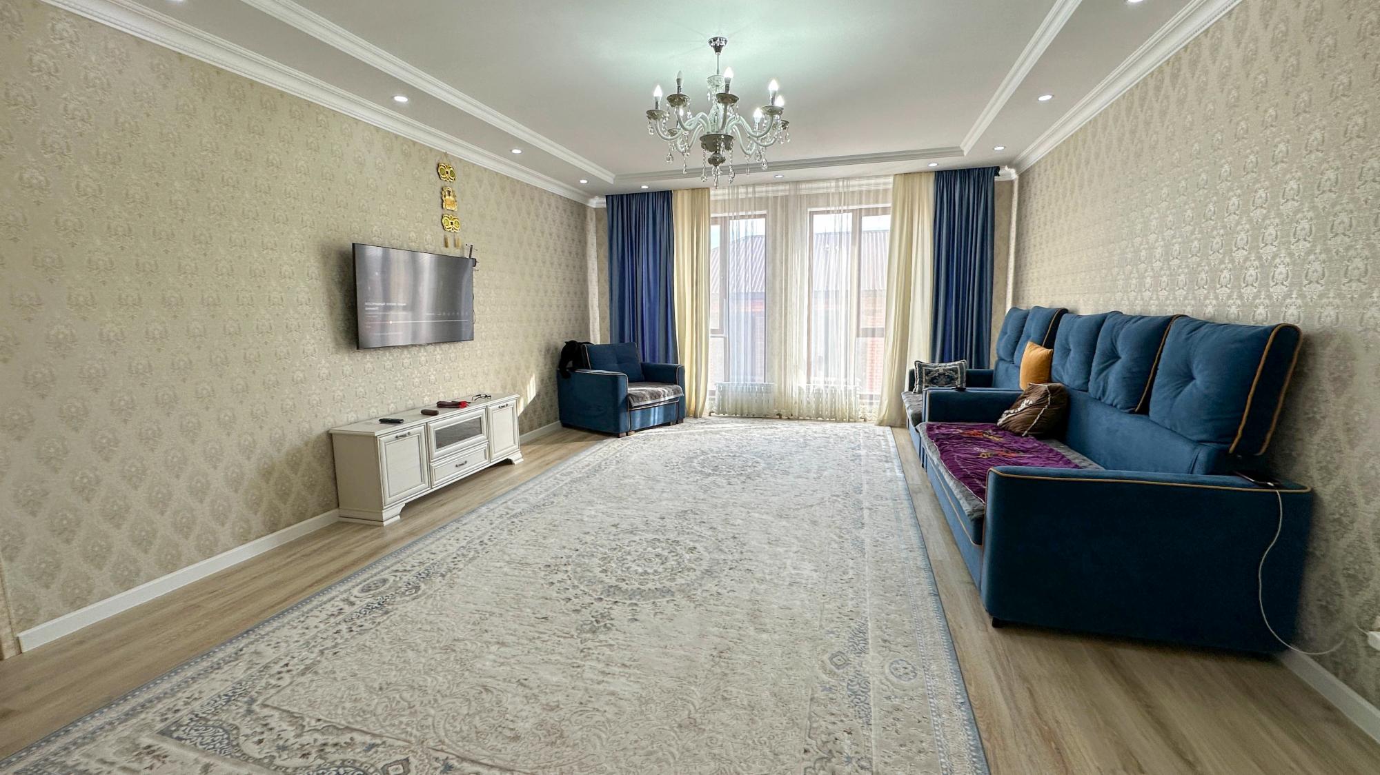 5-комнантный квартира, 180.0 м²,Жастар за 64 000 000