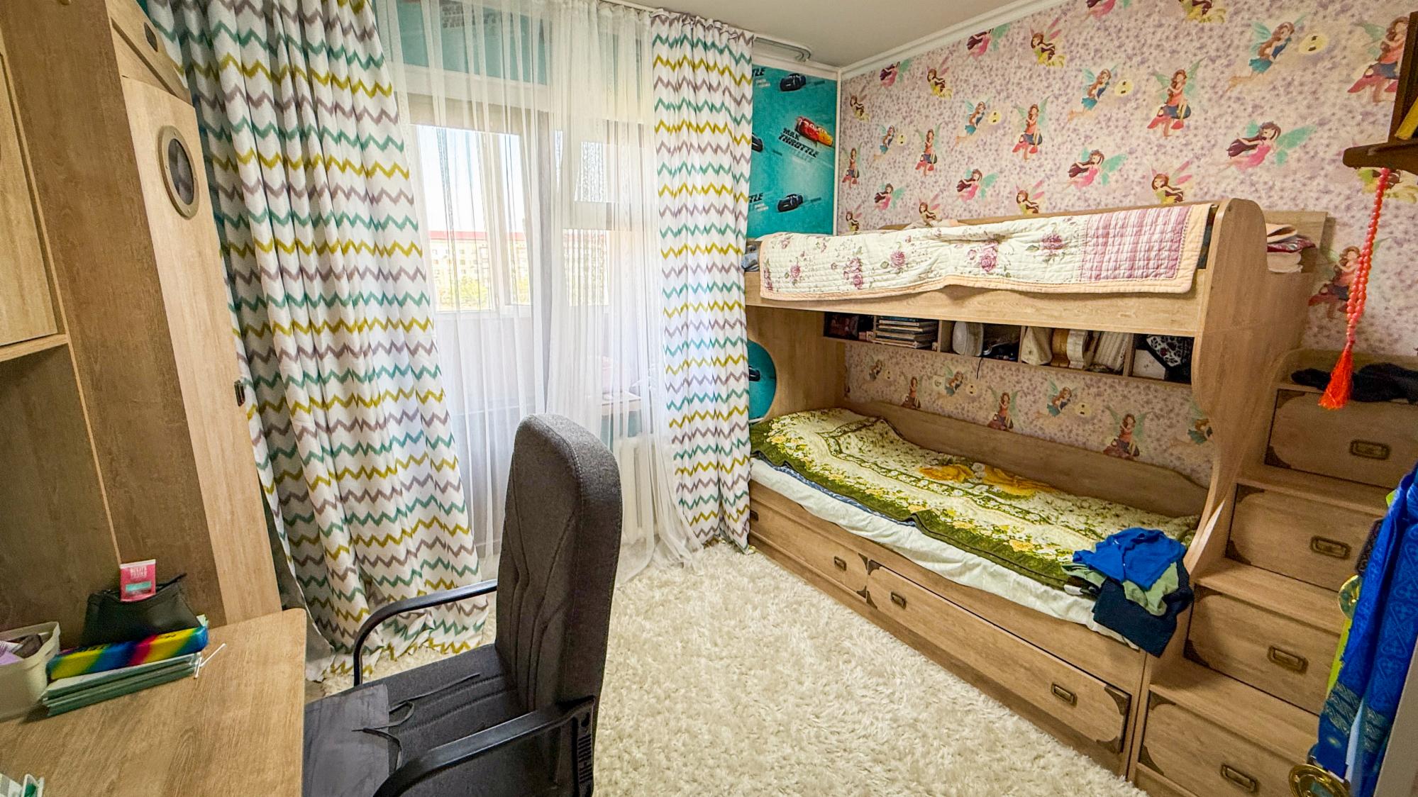 5-комнантная квартира, 106.0 м²,3 мкр за 43 000 000