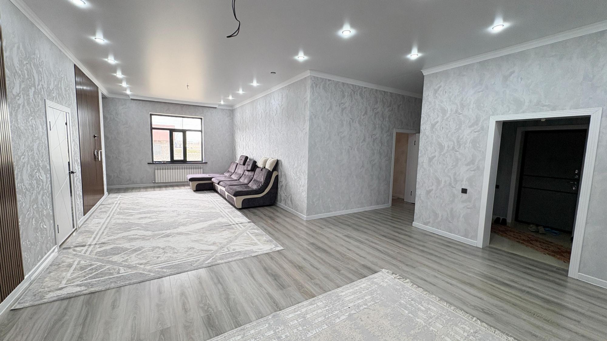 5-комнантный квартира, 187.0 м²,Карагайлы за 45 000 000