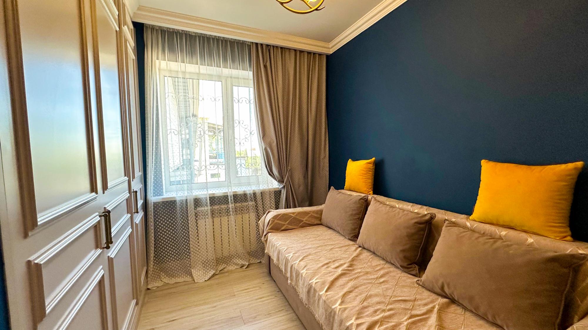 6-комнантная квартира, 194.0 м²,Милованова за 110 000 000