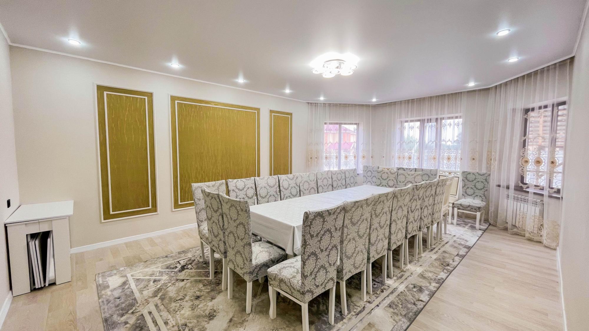 5-комнантный квартира, 200.9 м²,Баян батыра за 57 000 000