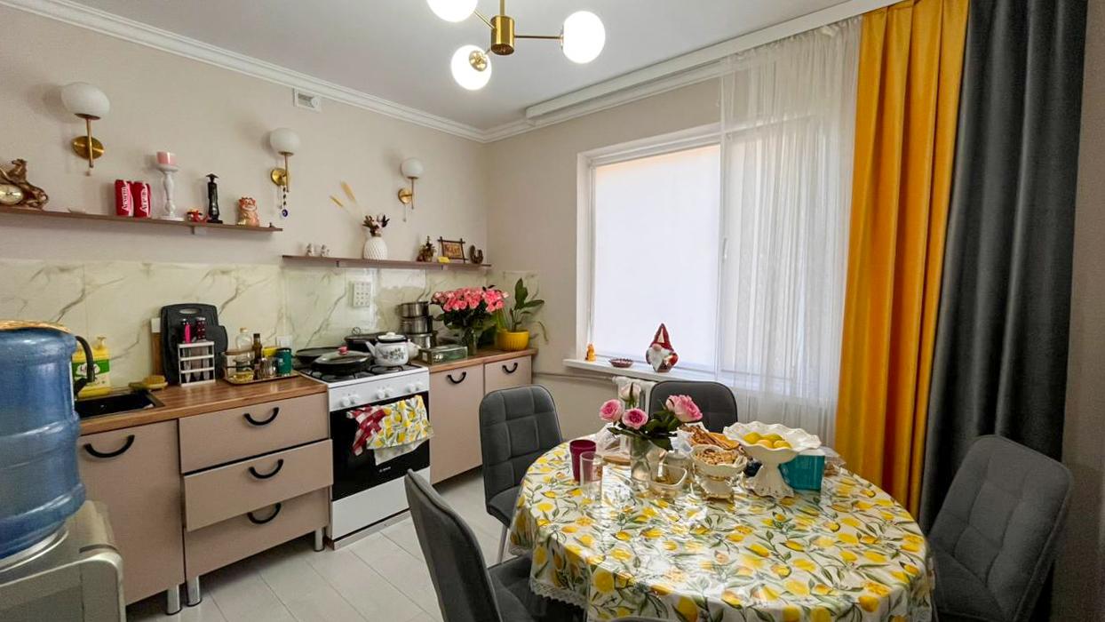 5-комнантная квартира, 112.0 м²,мкр Мушелтой за 33 000 000