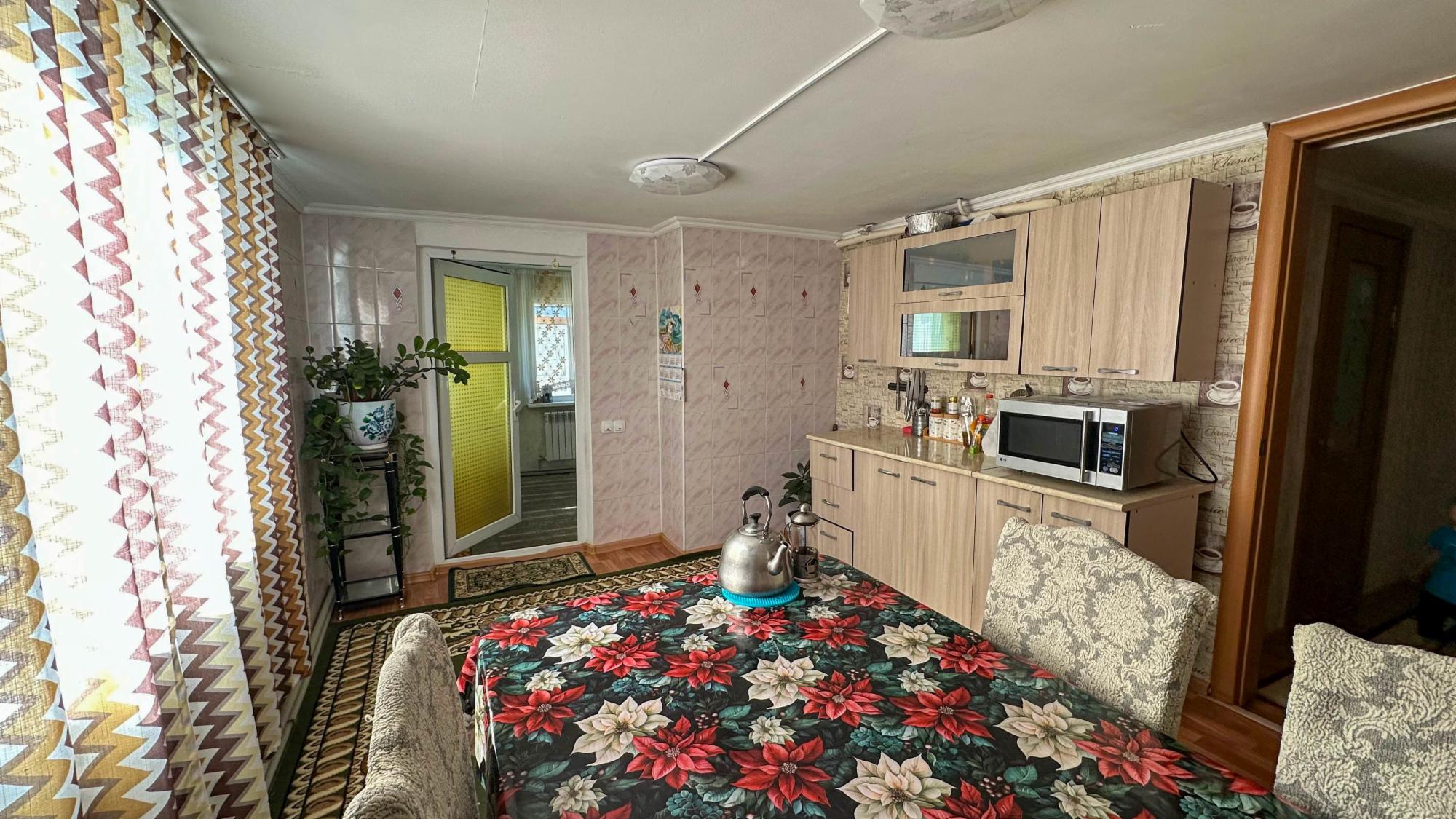 3-комнантный квартира, 70.0 м²,Мереке за 13 300 000