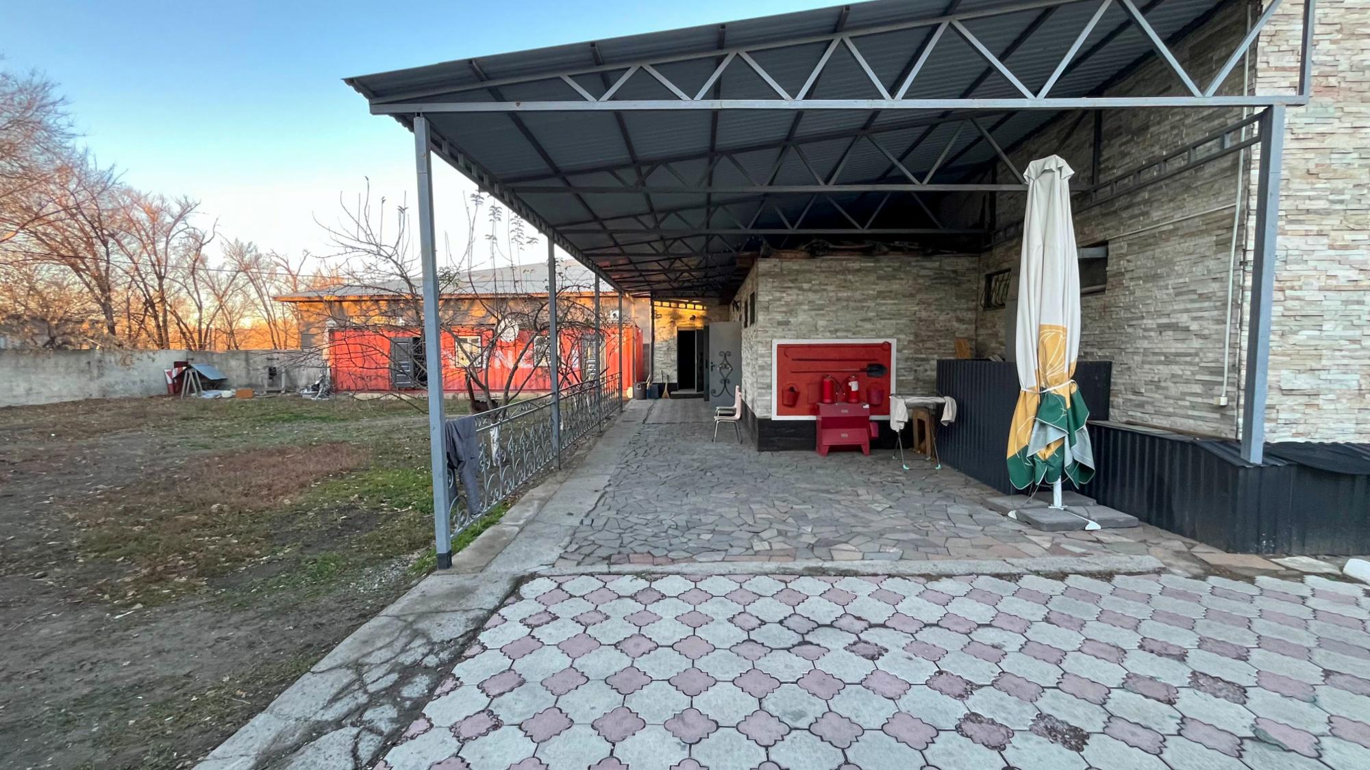 4-комнантный квартира, 340.0 м²,Желтоксан за 66 500 000