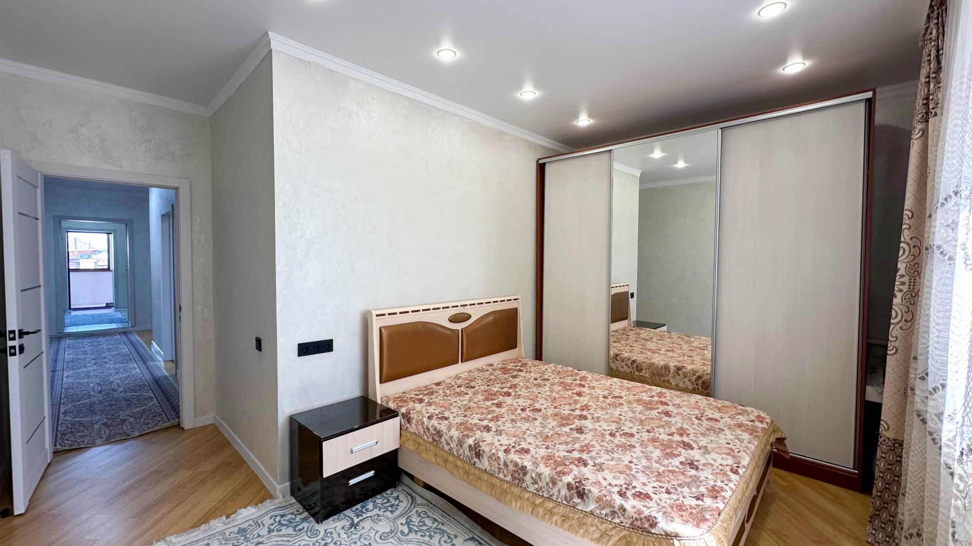 4-комнантный квартира, 129.0 м²,Жазиралы за 42 000 000