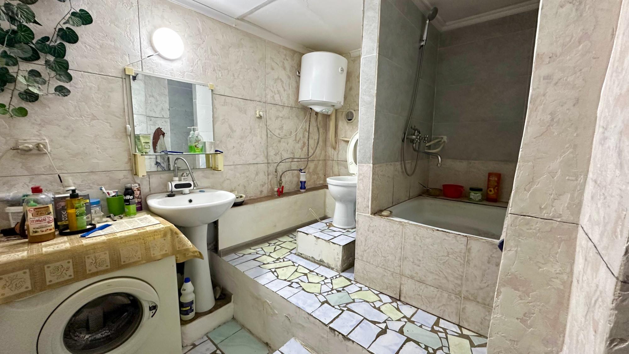 3-комнантный квартира, 130.0 м²,Желтоксан за 8 500 000