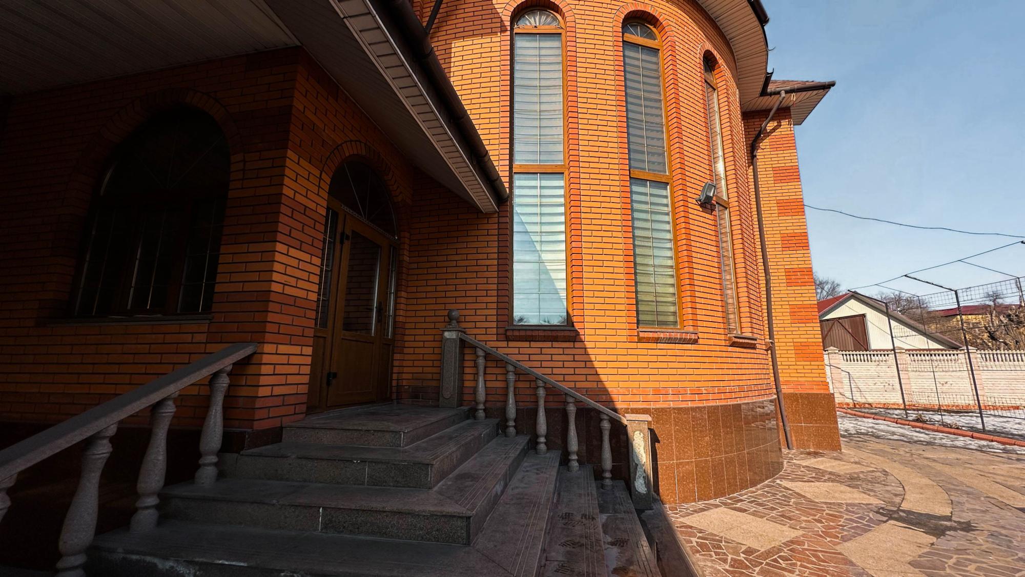 6-комнантный квартира, 250.0 м²,Толебаева за 130 000 000