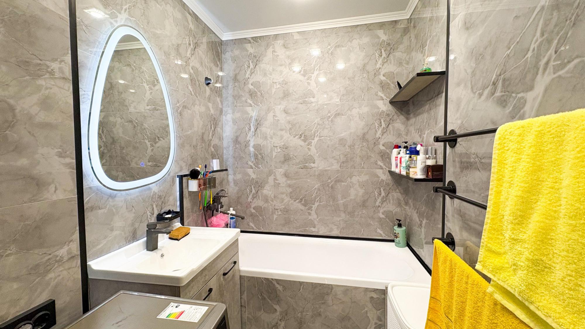 4-комнантная квартира, 92.0 м²,3 мкр за 32 000 000