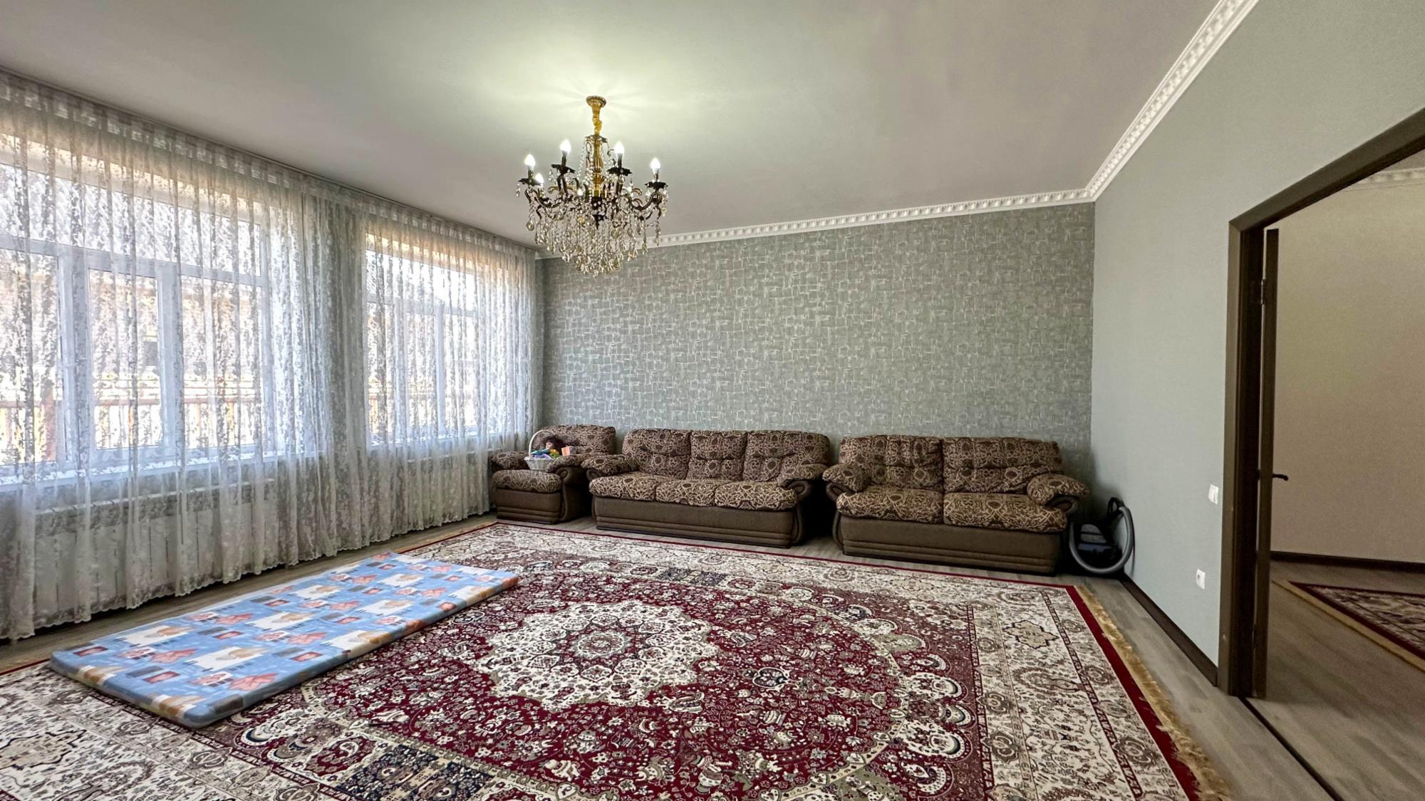 7-комнантный квартира, 232.8 м²,Алимжанова за 65 000 000