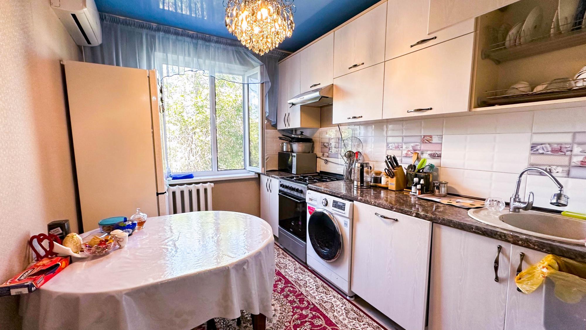 4-комнантная квартира, 74.5 м²,Назарбаева за 24 500 000