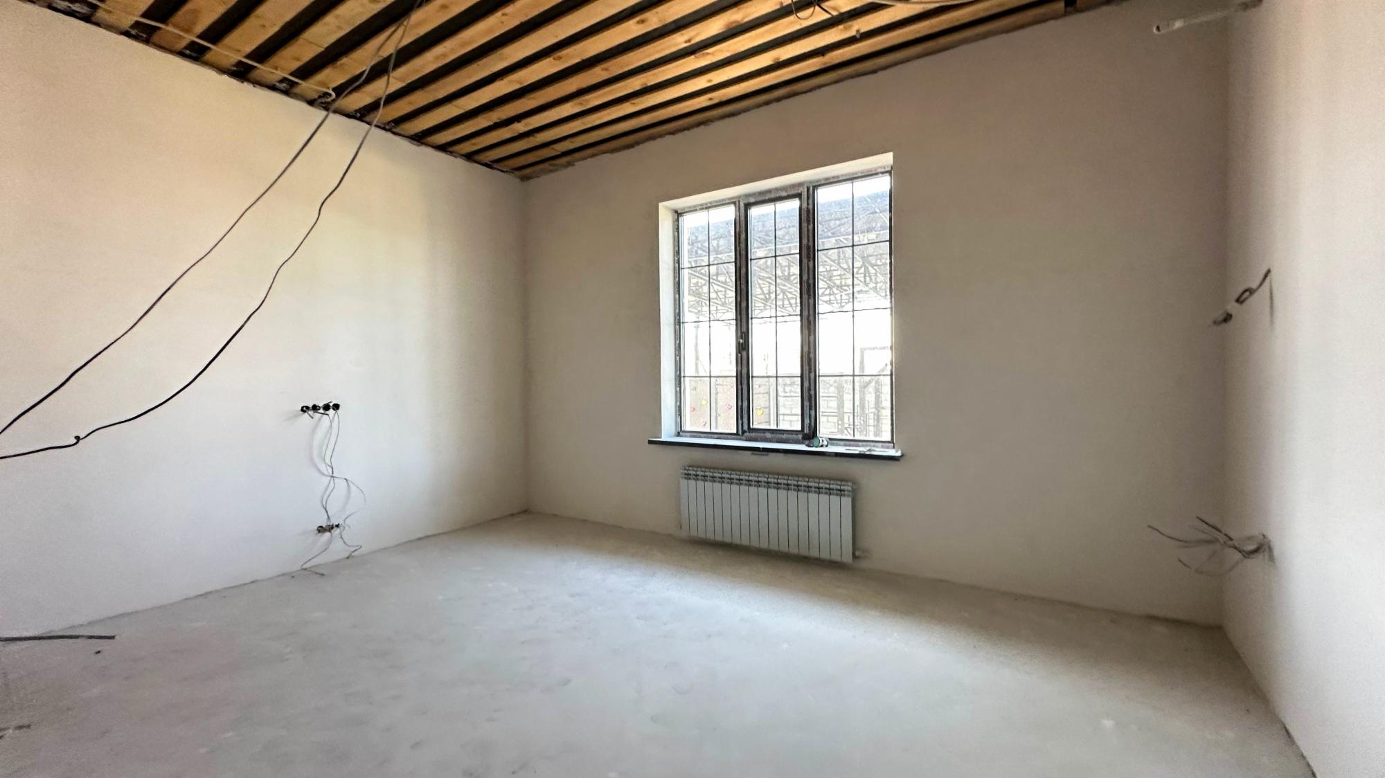 7-комнантный квартира, 372.0 м²,Абая за 95 000 000