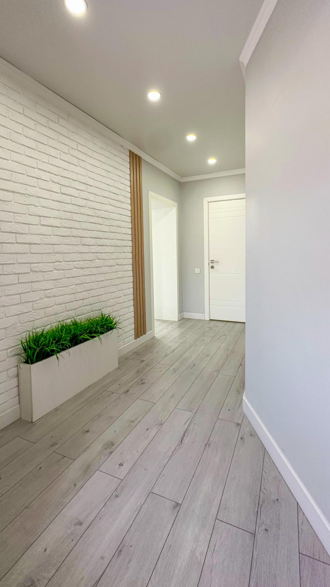 5-комнантный квартира, 238.0 м²,Калиева за 79 000 000