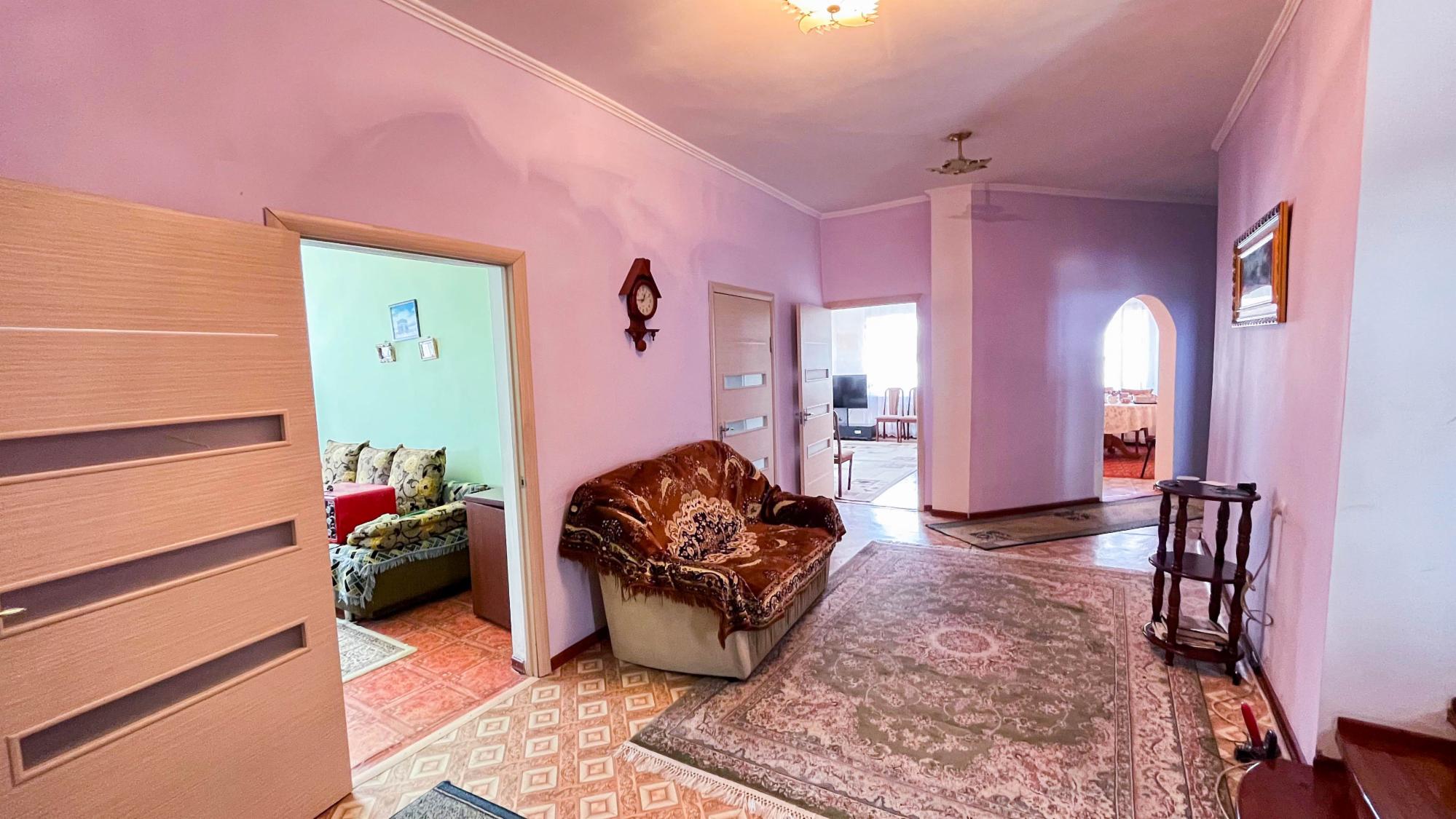 10-комнантный квартира, 260.0 м²,Безродного за 34 500 000