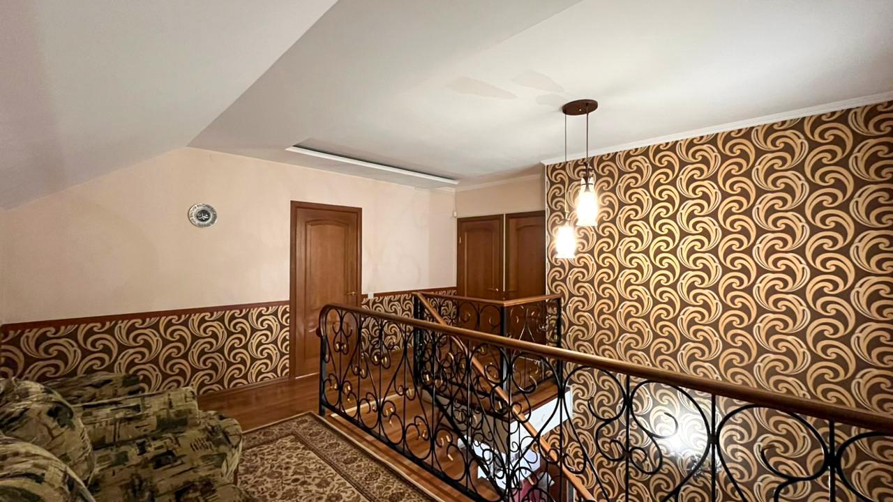 6-комнантный квартира, 198.0 м²,Центр за 65 000 000