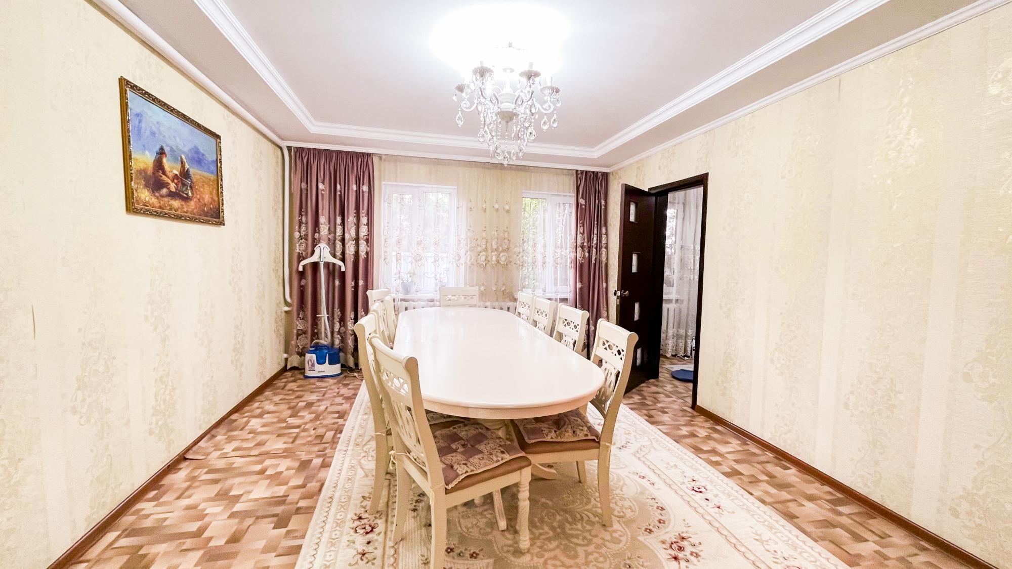 4-комнантный квартира, 120.0 м²,Каратальская за 22 000 000