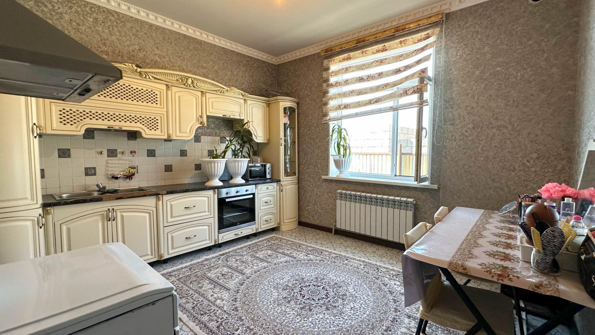 7-комнантный квартира, 232.8 м²,Алимжанова за 65 000 000