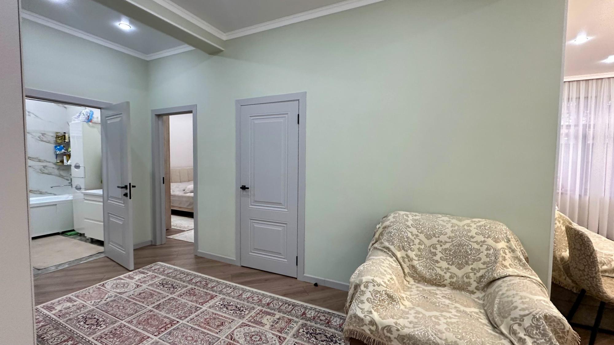 4-комнантный квартира, 104.0 м²,Калиева за 65 000 000