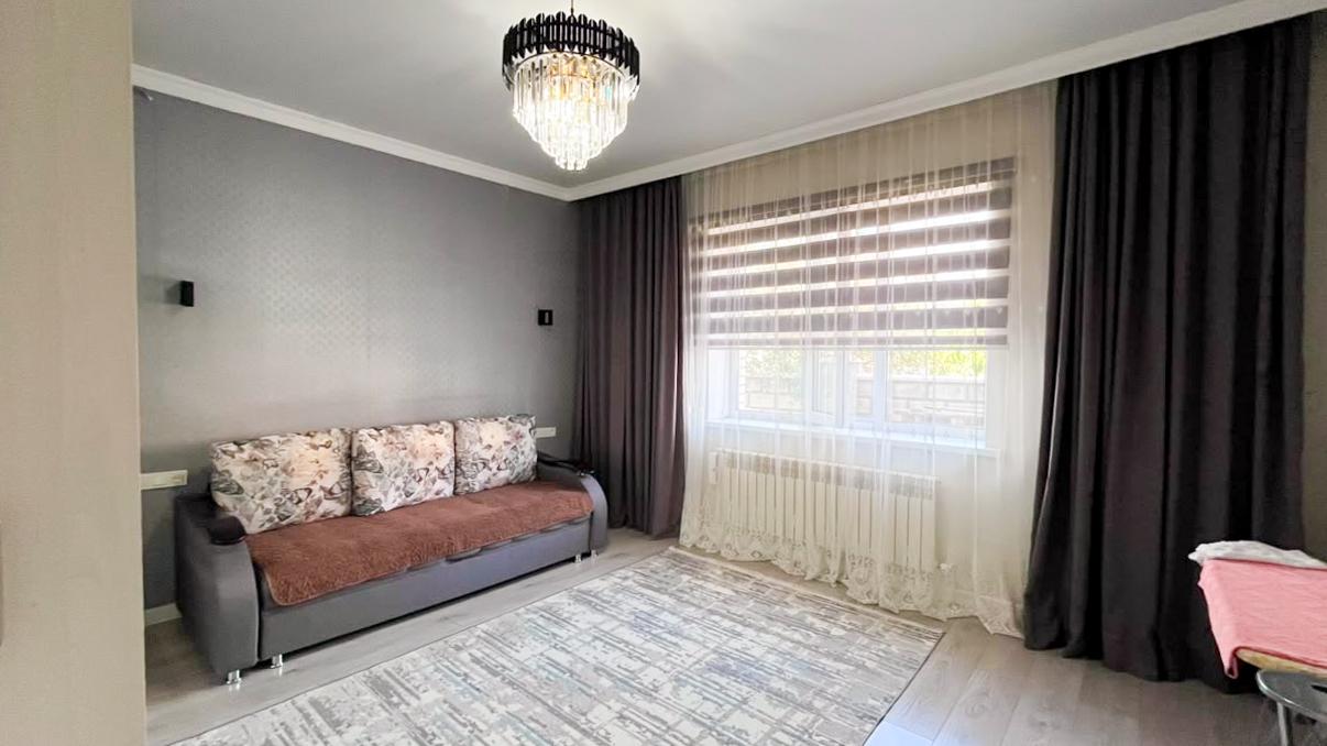 9-комнантный квартира, 215.0 м²,Коктем за 100 000 000