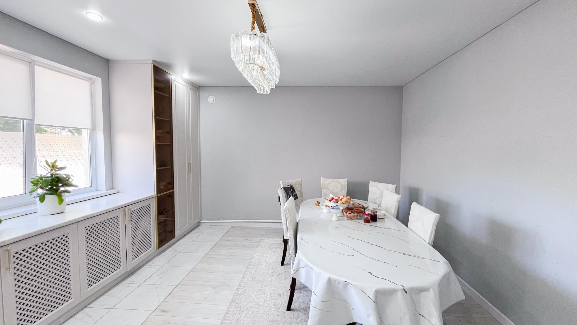 6-комнантный квартира, 170.5 м²,Нахимова за 65 000 000
