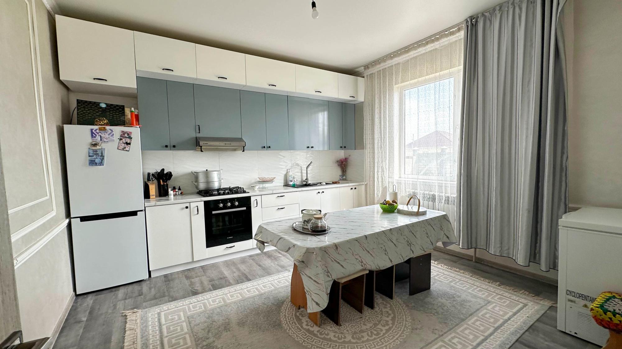 4-комнантный квартира, 107.0 м²,Жетысу за 28 000 000