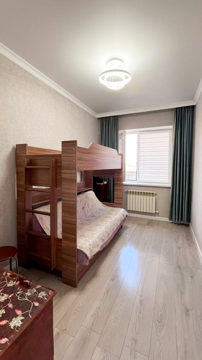 9-комнантный квартира, 215.0 м²,Коктем за 100 000 000