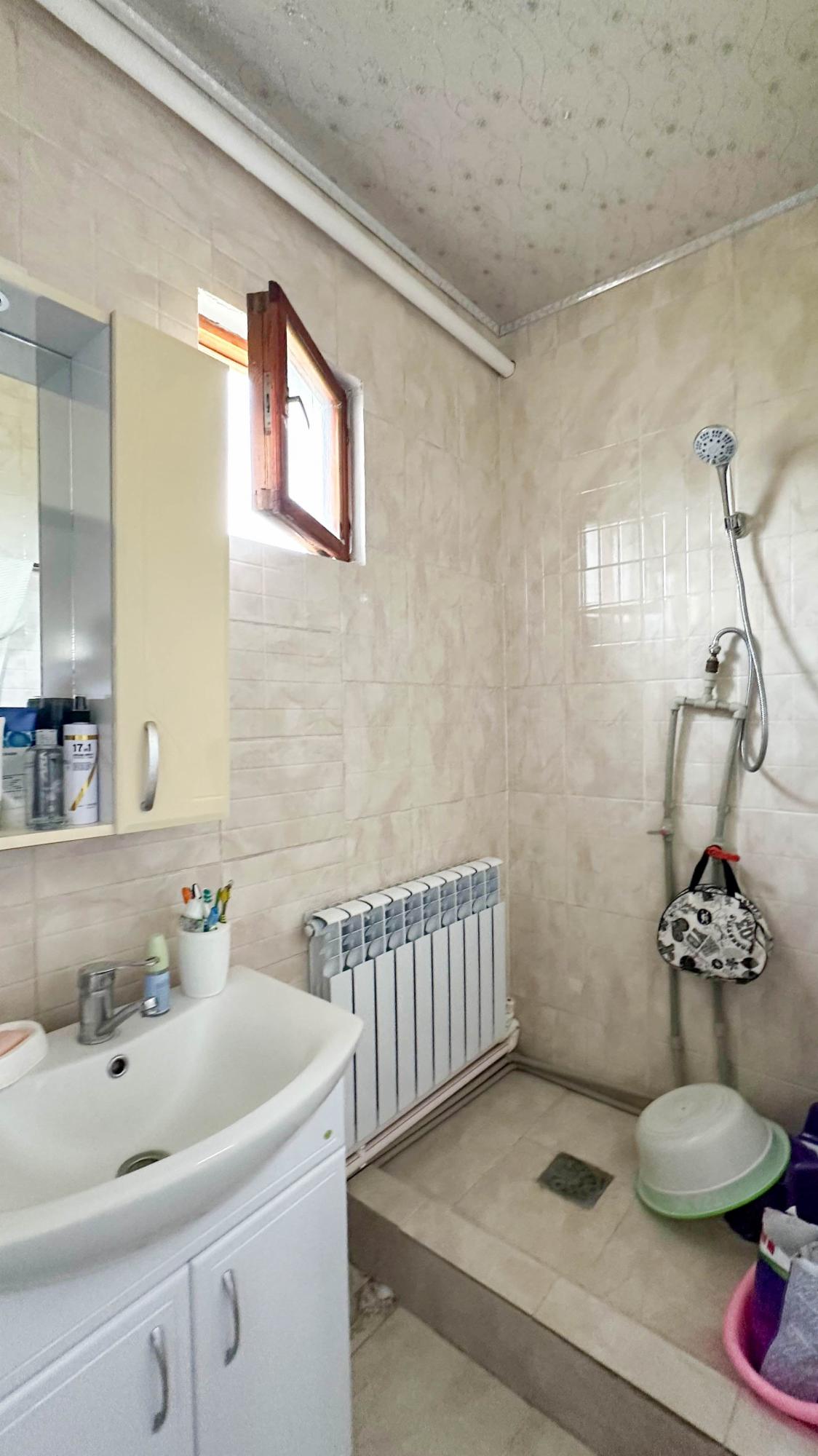 4-комнантный квартира, 71.0 м²,Бугор за 21 000 000