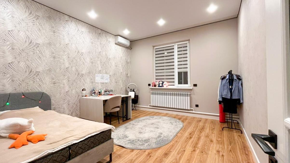 5-комнантный квартира, 200.0 м²,Жана Коныс за 64 000 000