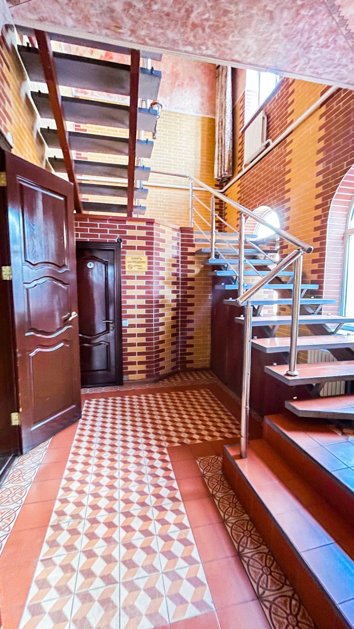 15-комнантный квартира, 720.0 м²,Кабанбай Батыра за 370 000 000