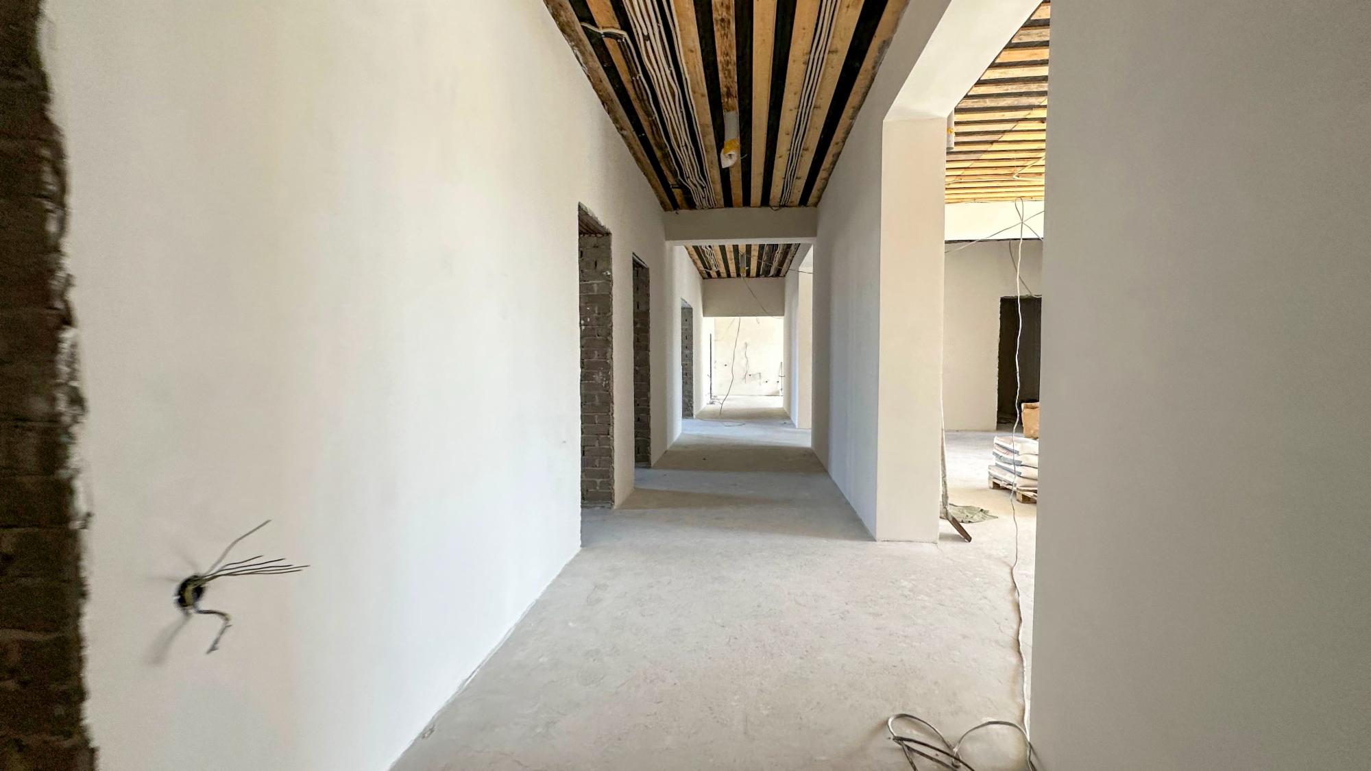 7-комнантный квартира, 372.0 м²,Абая за 95 000 000
