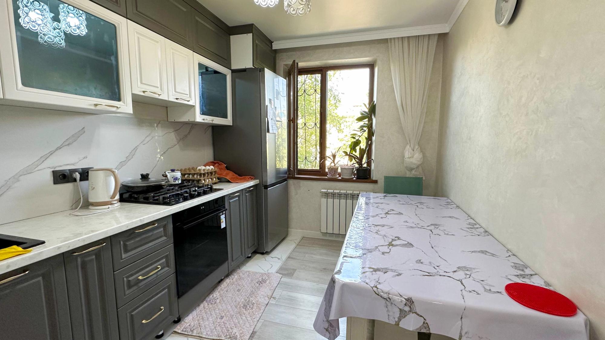 4-комнантная квартира, 80.0 м²,5 мкр за 28 500 000