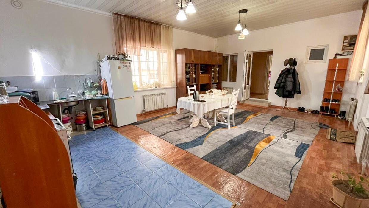 6-комнантный квартира, 187.0 м²,Карамурзанова за 39 500 000