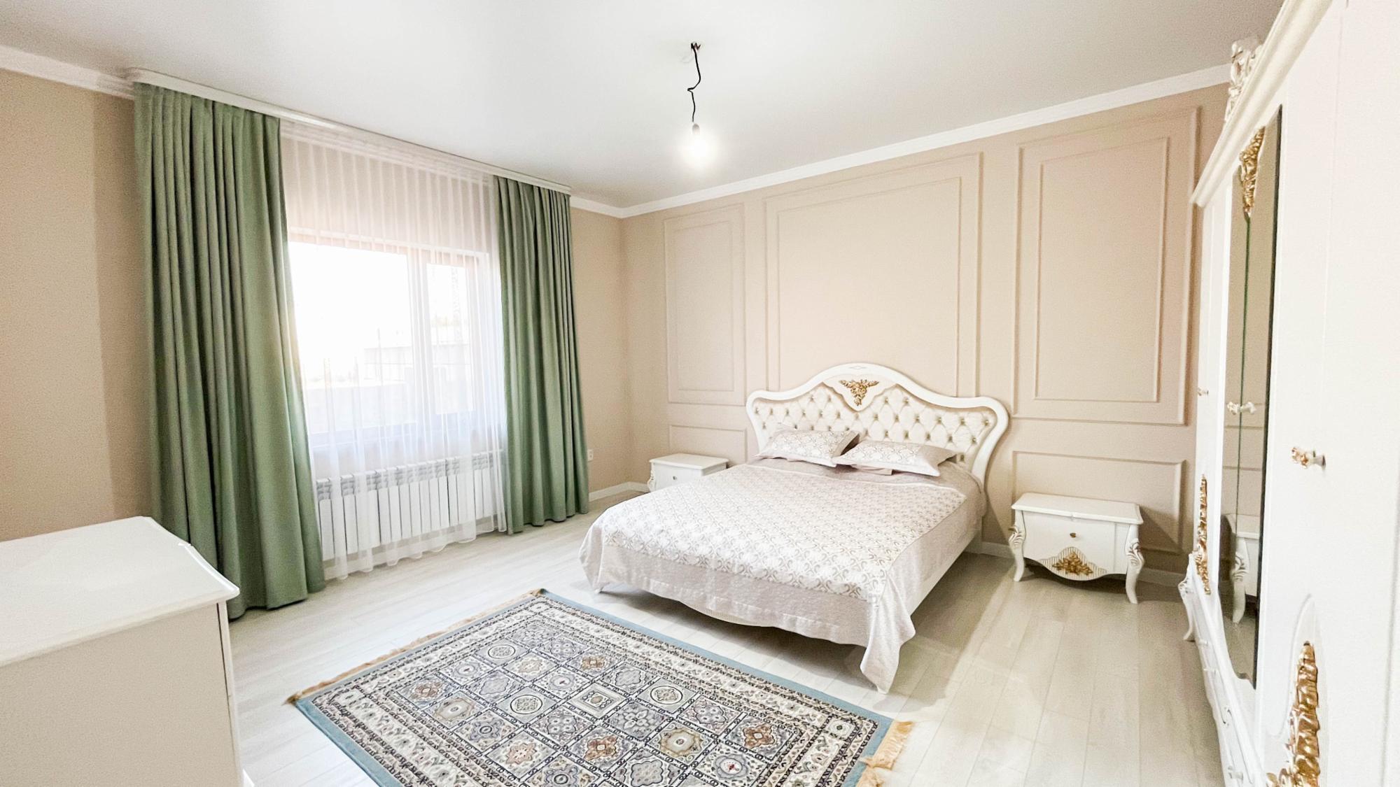 5-комнантный квартира, 226.0 м²,Амангельды за 45 000 000