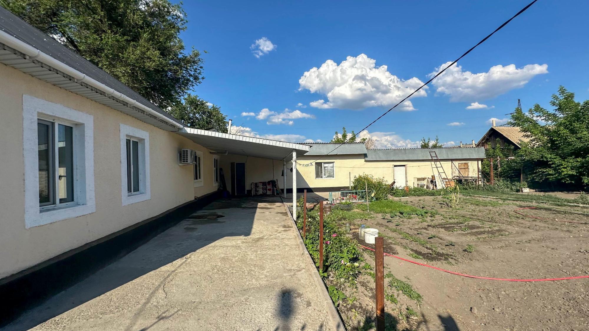 3-комнантный квартира, 111.0 м²,Брусиловского за 20 000 000