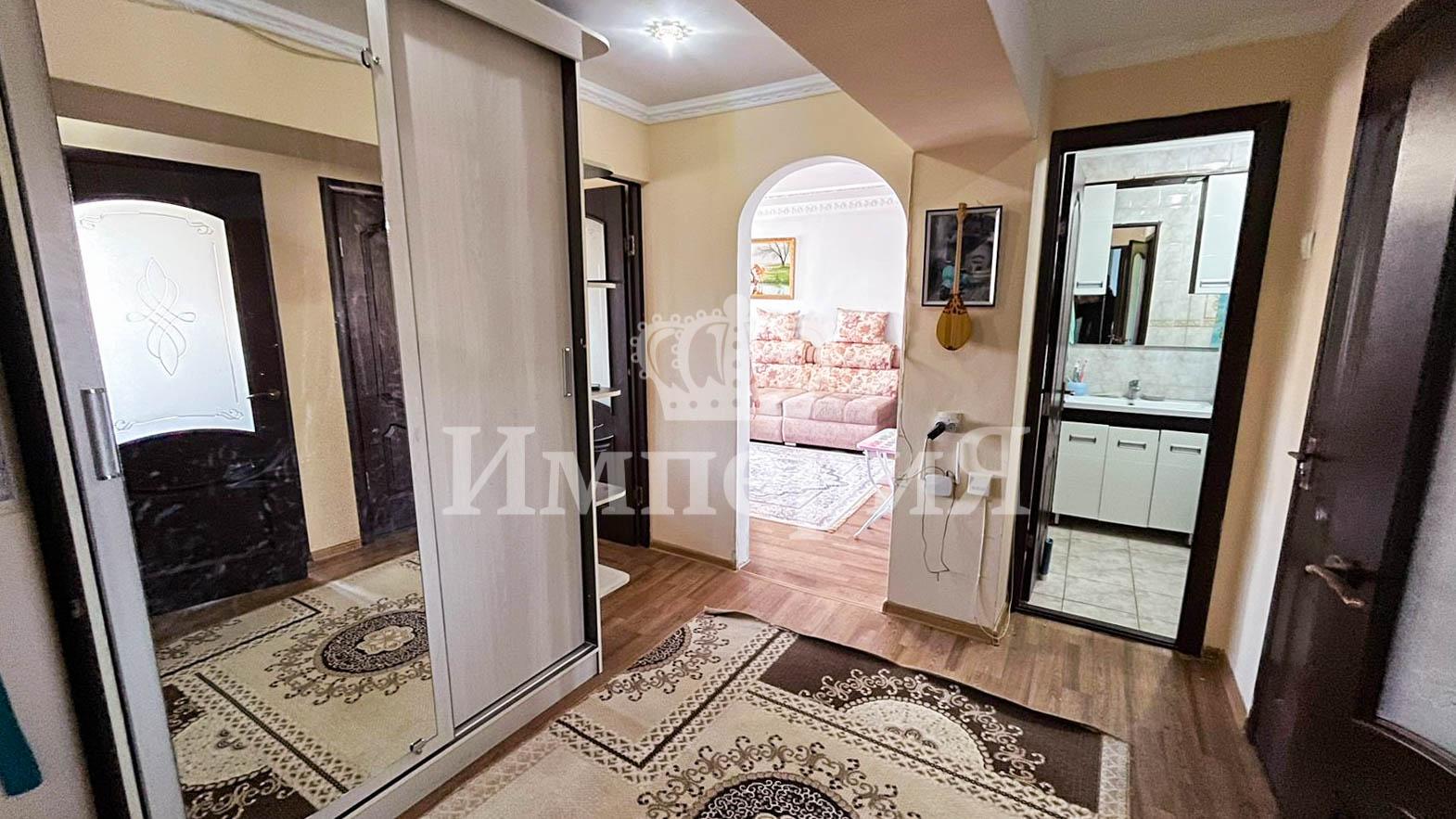 4-комнантная квартира, 74.0 м²,5 мкр за 21 000 000