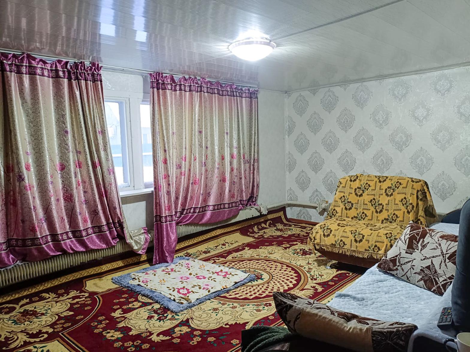 5-комнантный квартира, 90.0 м²,Абая за 9 500 000