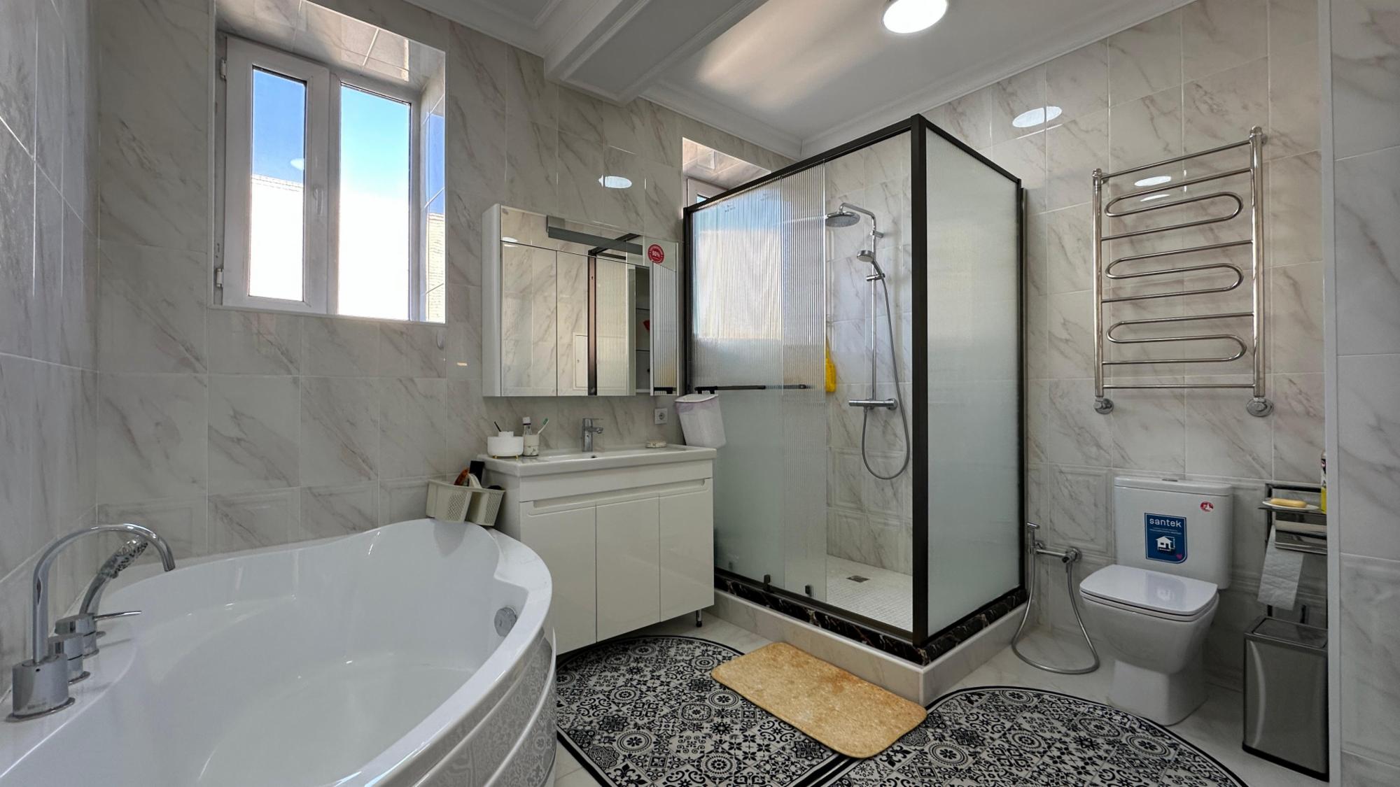 3-комнантная квартира, 150.0 м²,Гарышкер за 87 000 000