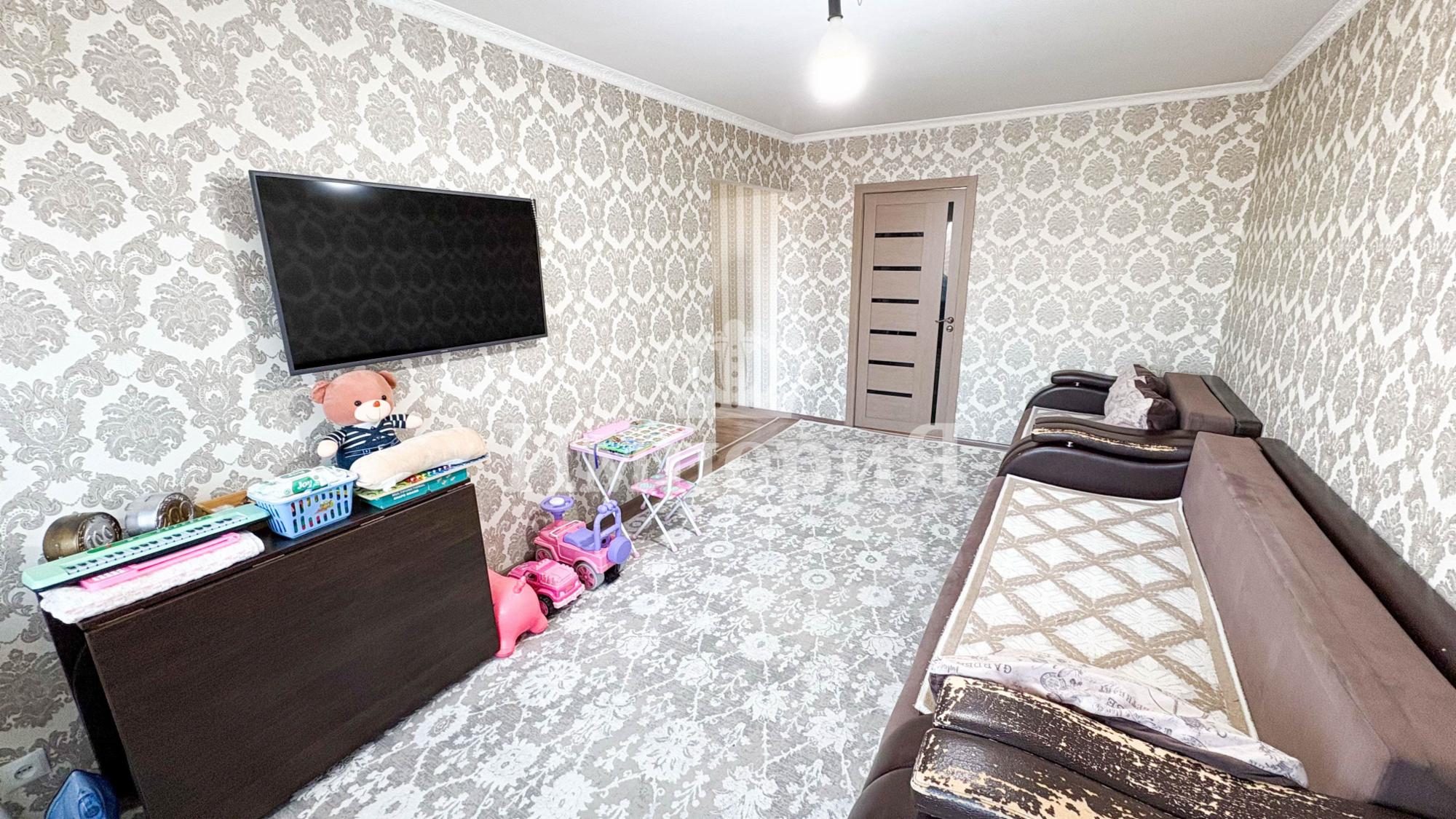 4-комнантная квартира, 69.7 м²,5 мкр за 21 000 000