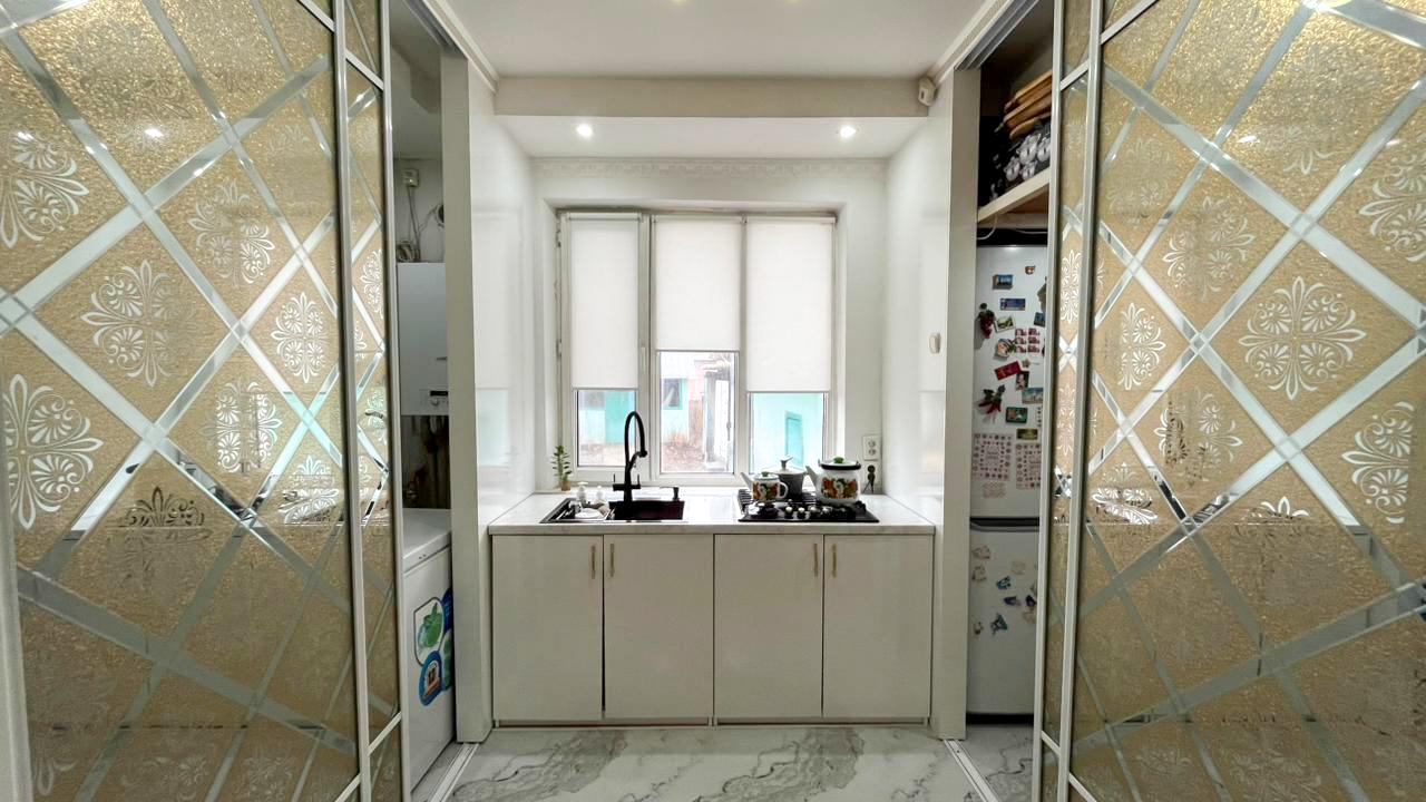 6-комнантный квартира, 120.0 м²,Берликожанова за 26 000 000