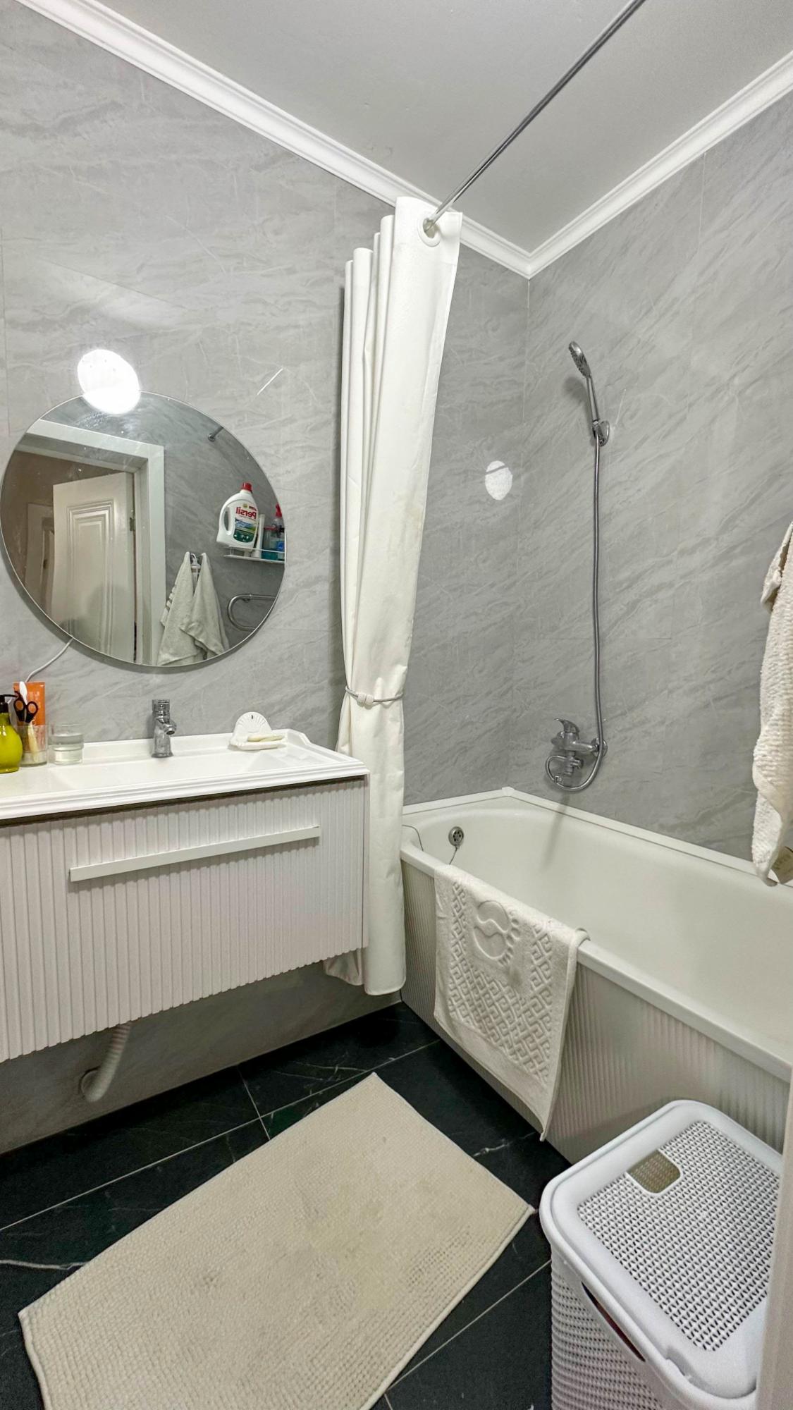 2-комнантная квартира, 56.0 м²,мкр Мушелтой за 23 000 000