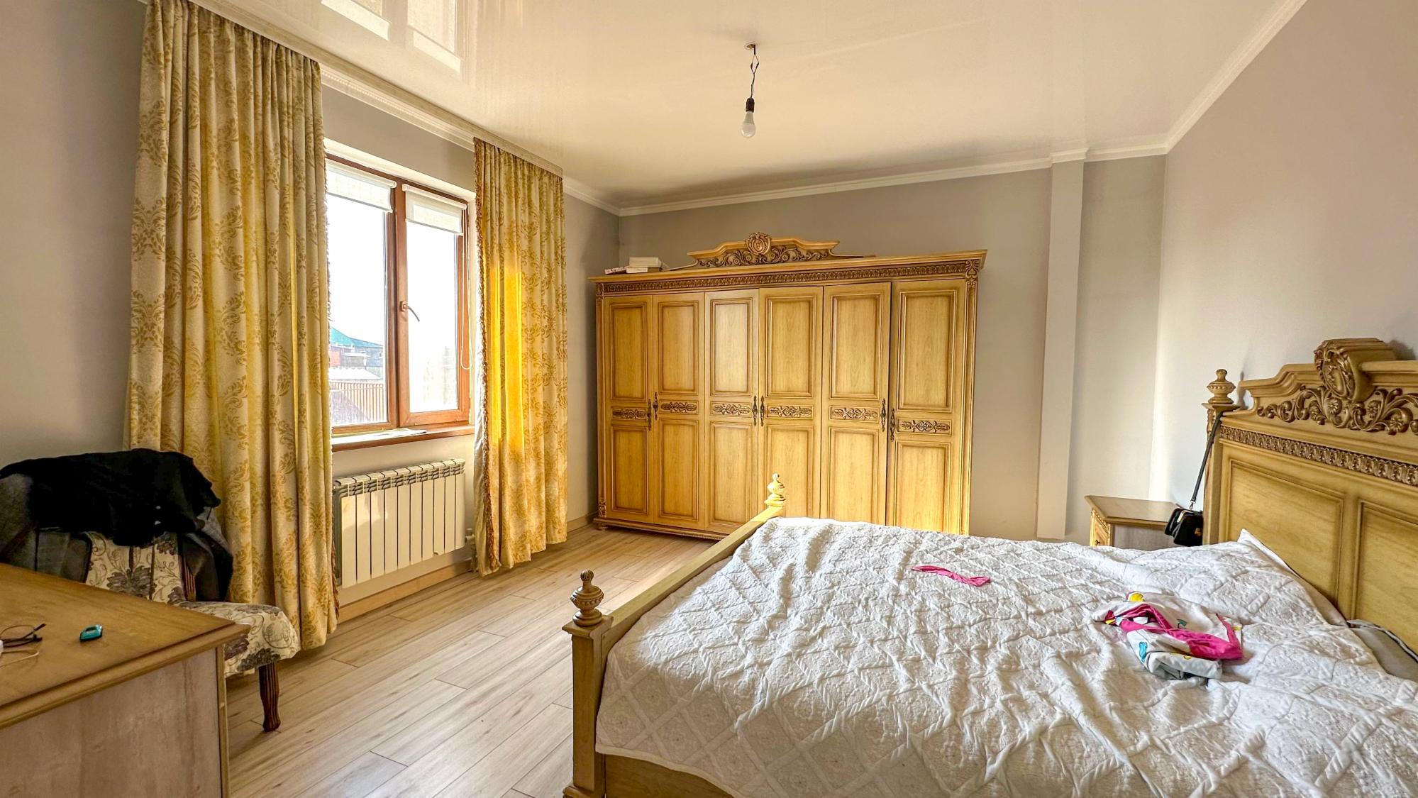 6-комнантный квартира, 273.0 м²,Жылысай за 63 000 000