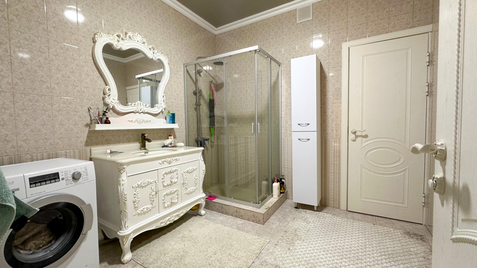 5-комнантный квартира, 180.0 м²,Жастар за 64 000 000