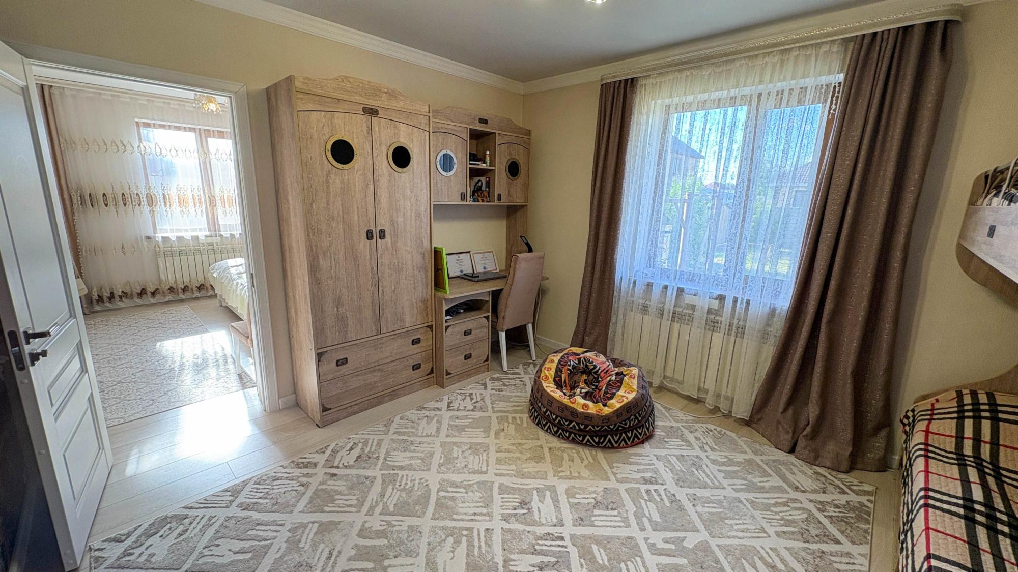 4-комнантный квартира, 132.0 м²,Кок Жазык за 47 000 000